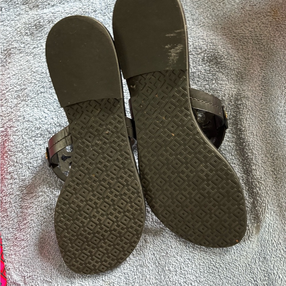 Tory Burch Black Sandals 🖤 - Picture 7 of 7